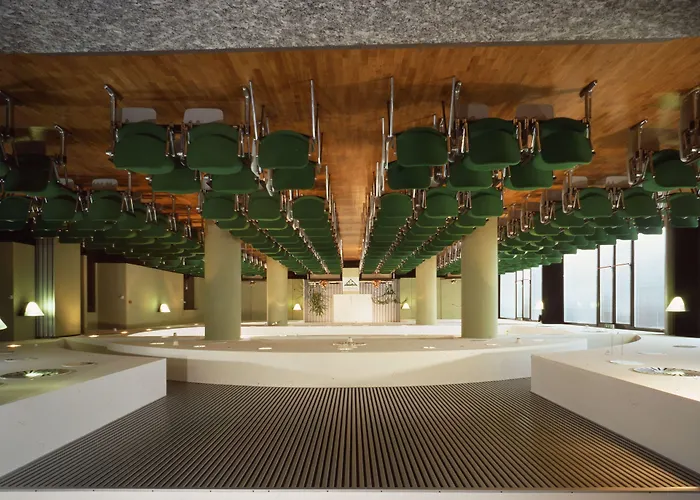 Waldorf Palace Hotel